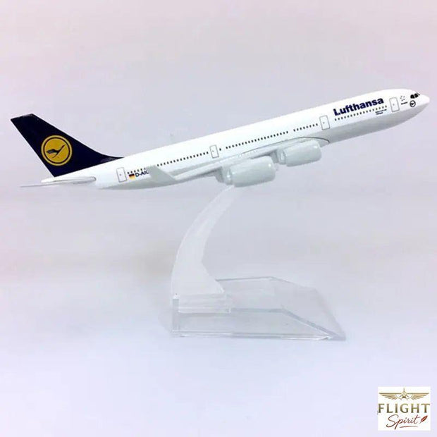 Flugzeug 1:400 - A340