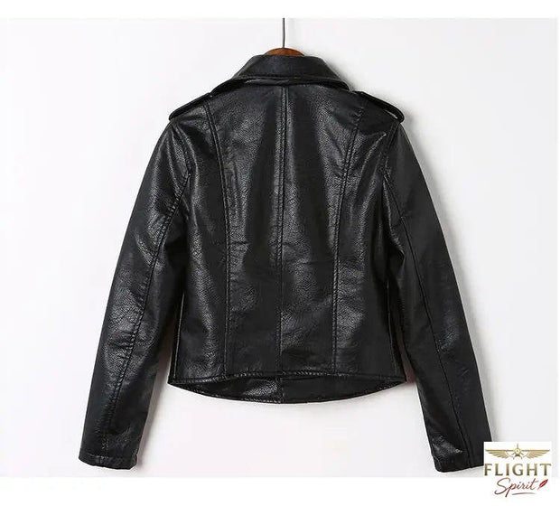 Perfekte schwarze Damenfliegerjacke