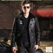 Männlicher Pilotenjacke aus Leder