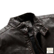 Männlicher Pilotenlederjacke