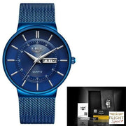 Fliegeruhr mit blauem Armband