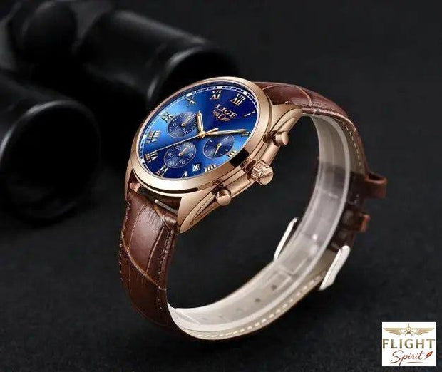 Fliegeruhr mit Lederarmband und goldfarbenem Zifferblatt