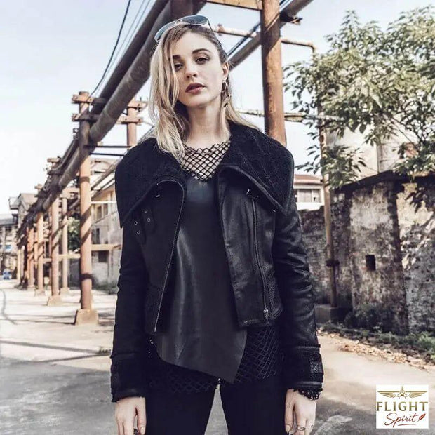 Damen Fliegerjacke aus schwarzem Wildleder
