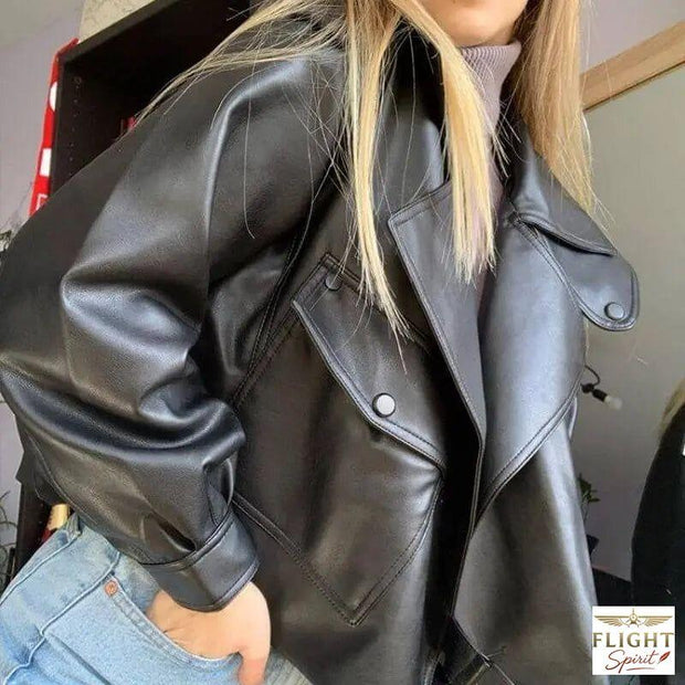 Damen Fliegerjacke aus schwarzem Leder